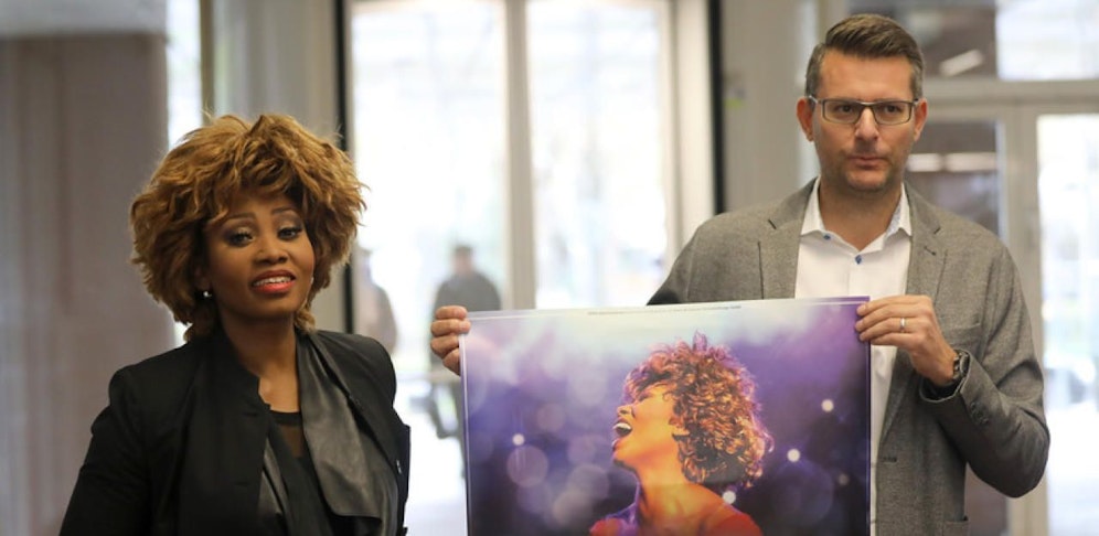 Musical-Veranstalter Oliver Forster (Cofo Entertainment) muss die Plakate neu gestalten. Es fehlt ein entsprechender Hinweis, so das Gericht.