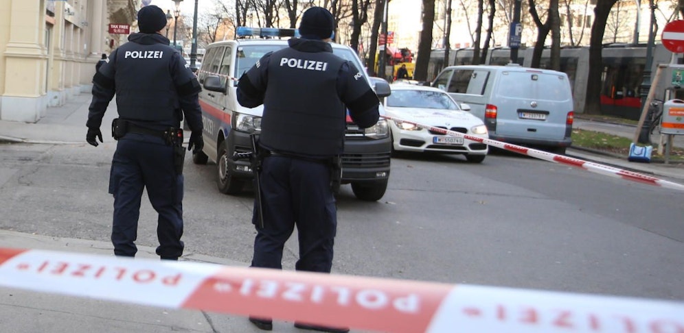 Die Polizei nahm die Drohungen ernst und war in Alarmbereitschaft.