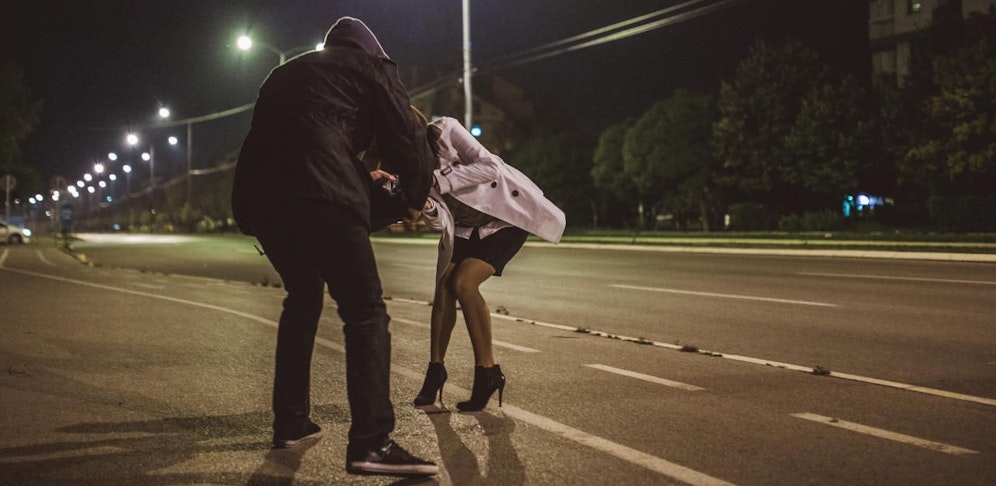 Der Mann lauerte seiner Ex-Freundin am Heimweg auf.