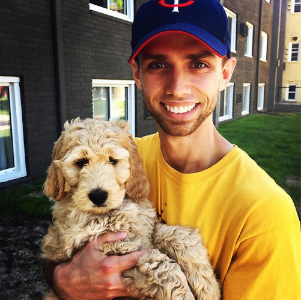 Happy: Vertriebsmitarbeiter Connor darf wegen "Bentley" von zuhause aus arbeiten. 