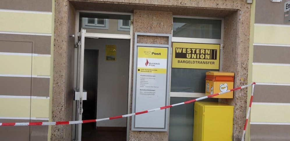 Messer-Mann überfiel Postpartner in Gumpoldskirchen.