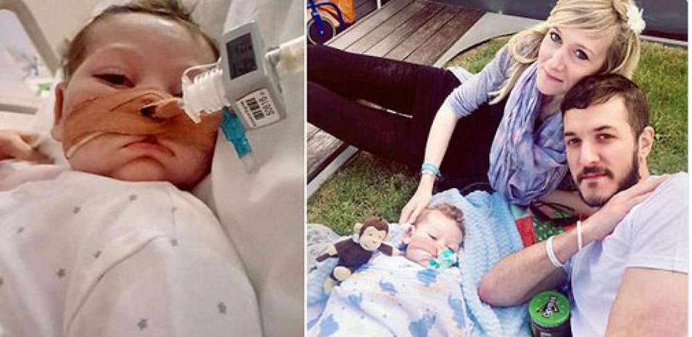 Charlie Gard mit seinen Eltern.