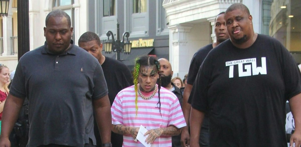 Szene – Rapper Tekashi69 droht lebenslange Haftstrafe | Heute.at
