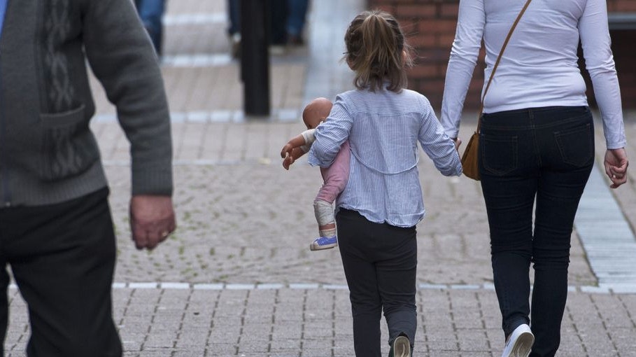 Heute.at - Kinder gequält und vernachlässigt – Mutter verurteilt