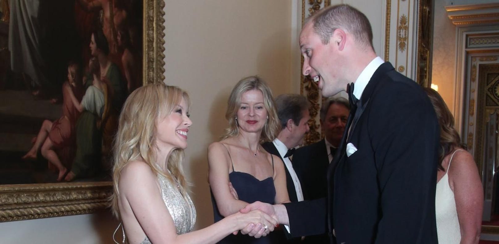 Kylie Minogue strahlt mit Prinz William um die Wette