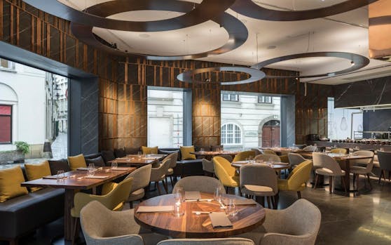 Der "schwebende Diningroom" im Tuchlaubenhof.