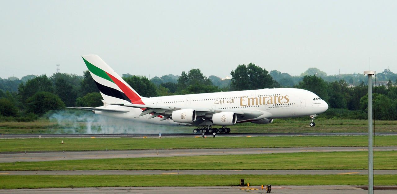 Heute.at - Nase in Jet geputzt: Polizei verhaftet Unternehmerin