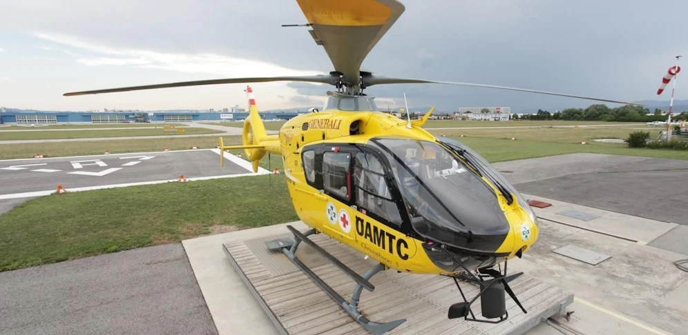 Zu zwei Einsätzen im Burgenland wurde der Heli aus NÖ gerufen. 