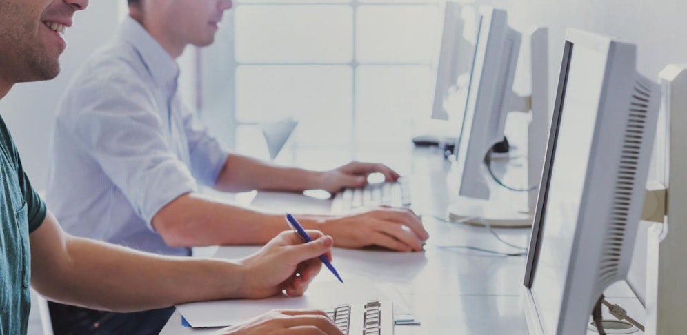 Der 33-Jährige wurde mit einer Kamera bei der Führerscheinprüfung erwischt.