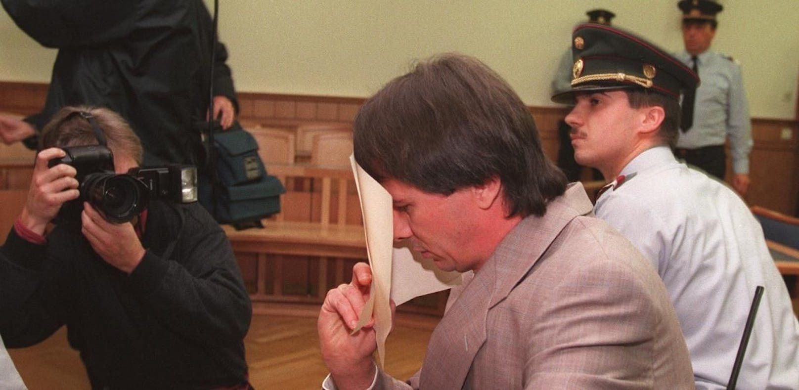 Wolfgang Ott während seiner Gerichtsverhandlung wegen Mordverdacht im Wiener Landesgericht am 03.Oktober 1996.