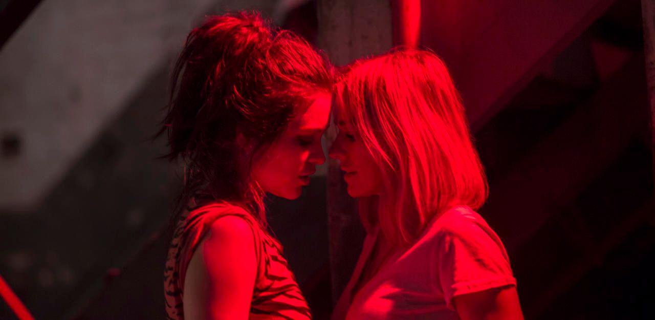 Heute.at - Naomi Watts betrügt ihren Mann mit einer Frau