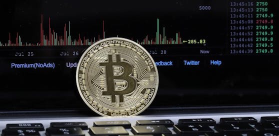 Die völlig digitale sogenannte Kryptowährung Bitcoin wird von Computern berechnet. Manche Websites hatten Codezeilen versteckt, die diese Berechnungsarbeit an Seitenbesucher auslagerten.