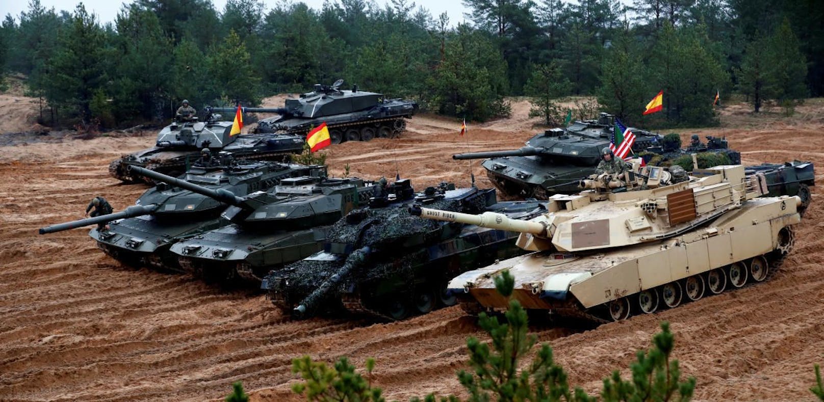 NATO-Panzer im Einsatz