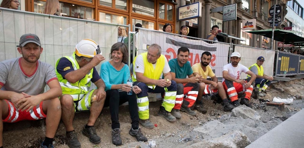 Birgit Hebein besuchte die Bauarbeiter auf der Rotenturmstraße