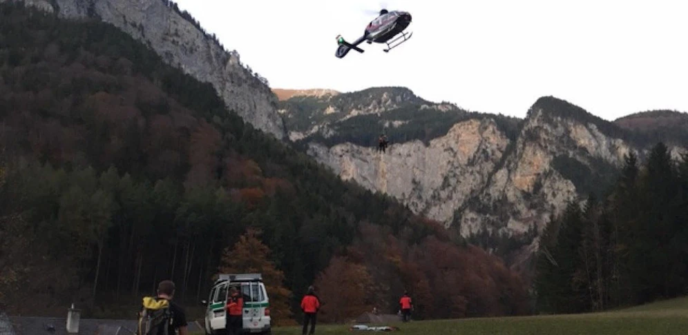 Auch ein Polizeihubschrauber stand im Einsatz.