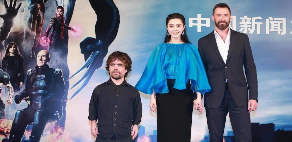 Fan Bingbing (Mitte) neben ihren Kollegen Peter Dinklage (links) und Hugh Jackman (rechts). 