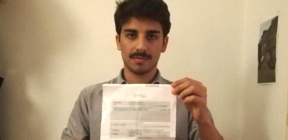 Weil er im Gespräch mit einem Polizisten "Oida" sagte, sollte Nathan S. 100 Euro zahlen.