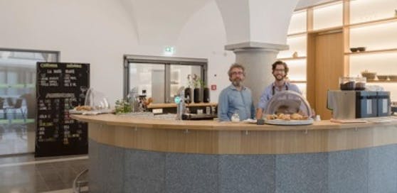 Frederic und Avedis Sislian eröffneten eine Cafeteria in der Linzer Kunstuni.