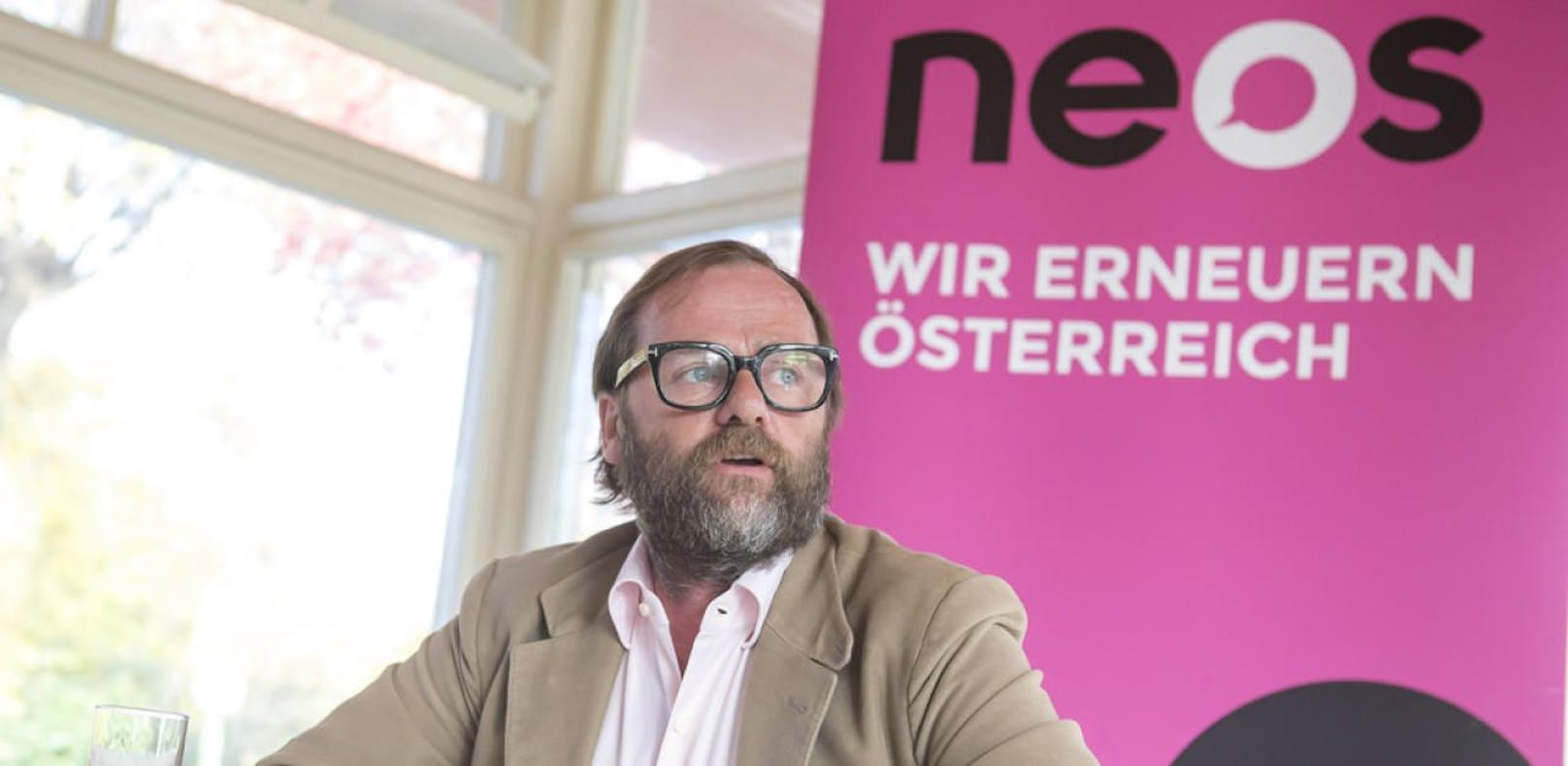 NEOS-Wirtschaftssprecher Sepp Schellhorn