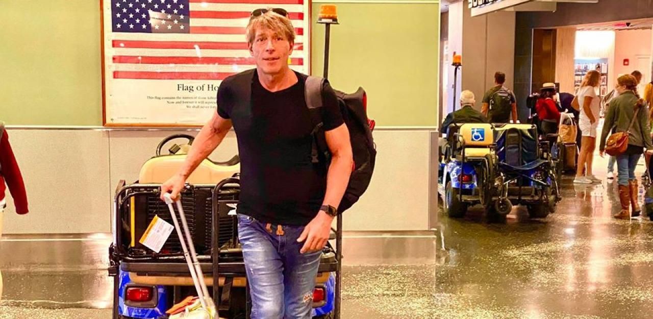 Heute.at - Dominic Heinzl mit Lugner-Englisch auf Facebook