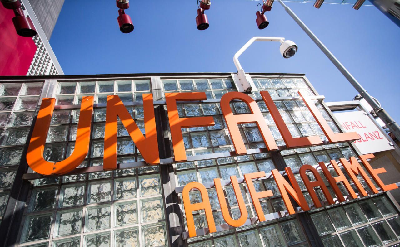 Der verletzte Biker wurde in die Klinik Innsbruck gebracht.