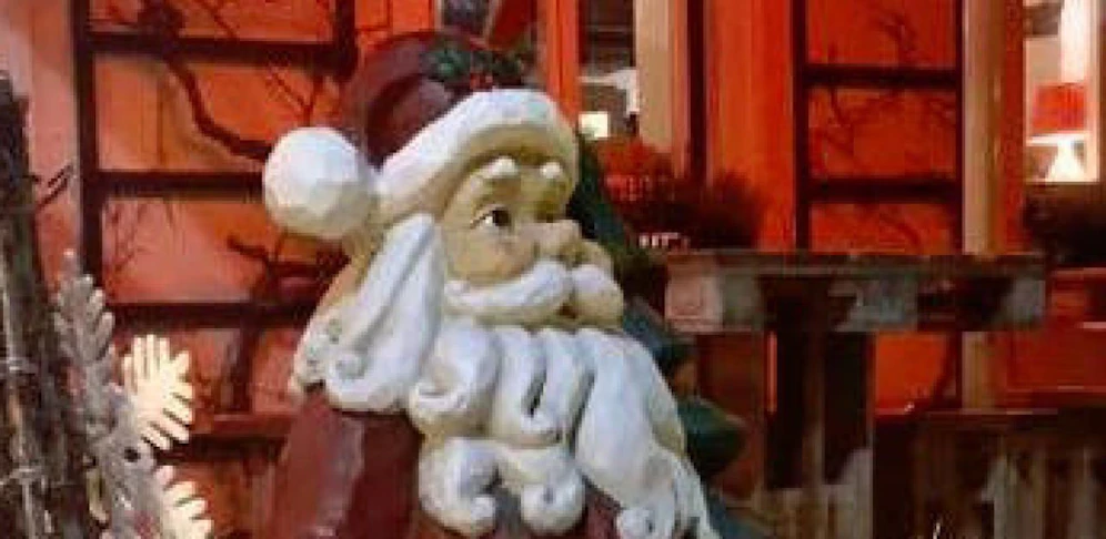 Die Mütze eines Weihnachtsmann wurde gestohlen (Achtung: ist nur Symbolfoto).