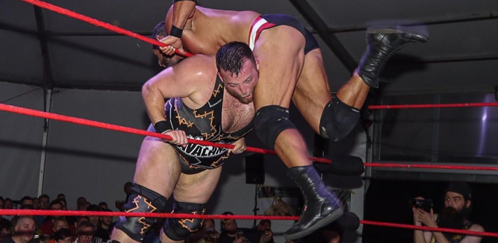 Avalanche gegen Chris Colen beim Prater Catchen (Foto by "King of Pics Alex Singer)