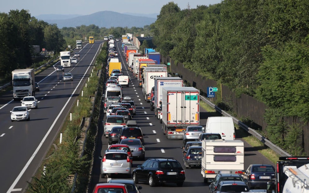 Mehr als 110.000 Fahrzeuge rollen auf der A1 täglich durch Haid.