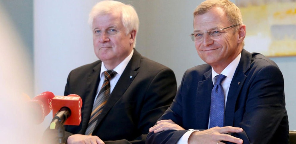 Landeshauptmann Stelzer (re.) reagierte auf die Ankündigung des deutschen Innenministers Seehofer.