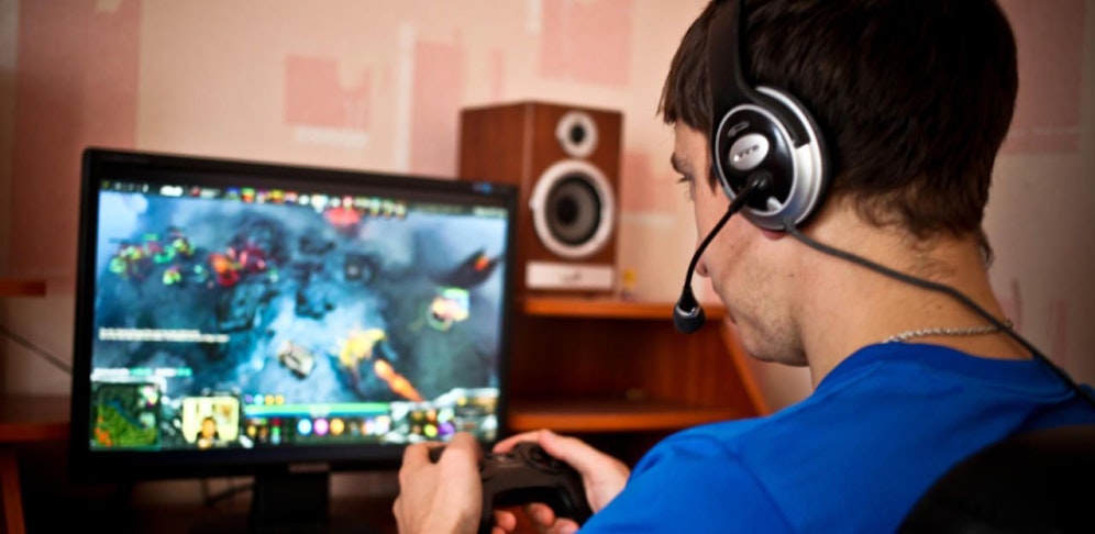 Gamer haben eine eigene Sprache. Vor allem bei Online-Games verstehen Nichteingeweihte bei vielen Begriffen meist nur Bahnhof.