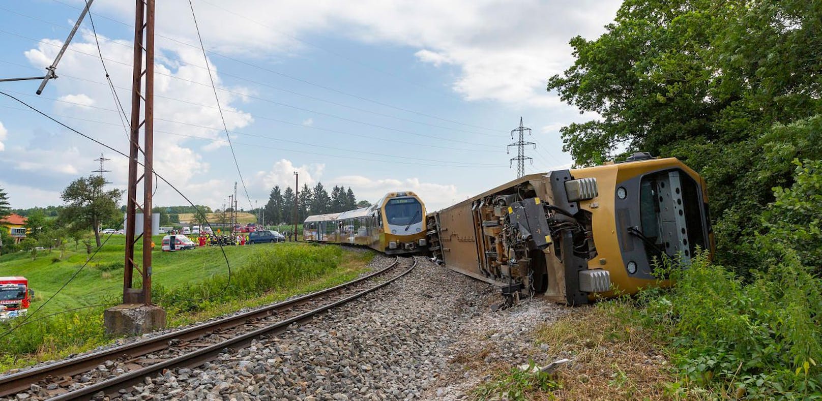 Zug-Crash: Unfallstelle geräumt, Millionenschaden