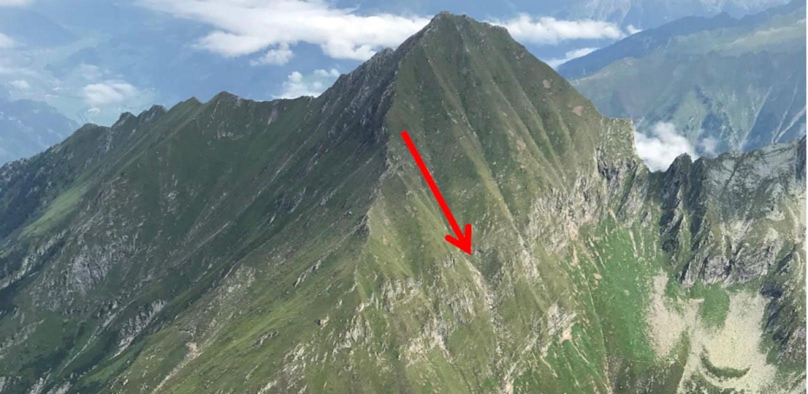 Junger Paragleiter stürzt noch vor Start in den Tod