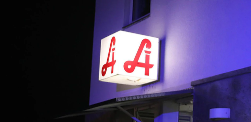 Derzeit gibt es 328 Apotheken, jede macht in neun Tagen einen Nachtdienst.