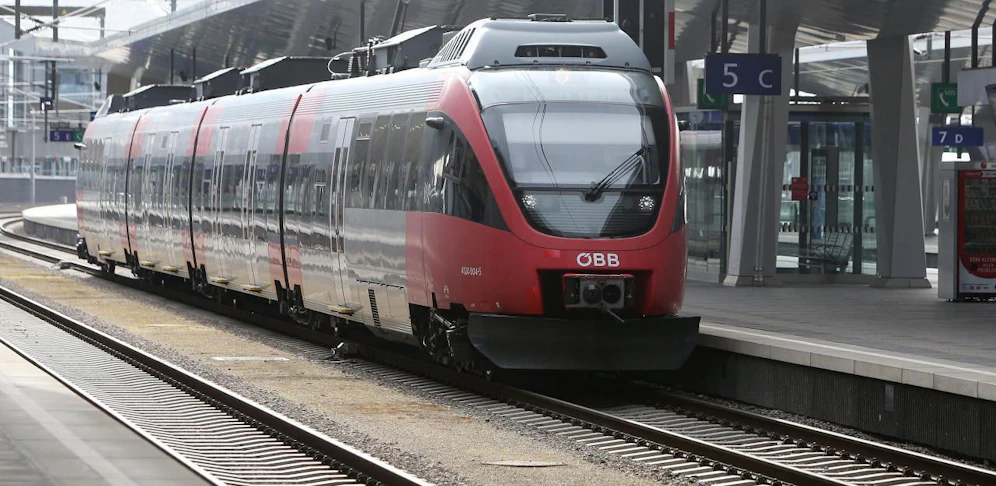 Auf Grund einer technischen Störung am Bahnhof Hütteldorf kommt es am Dienstagmorgen zu mehreren Ausfällen. 
