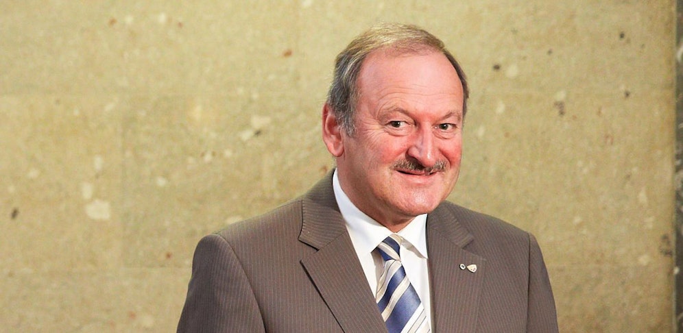 Ex-Vizekanzler und Verkehrminister Hubert Gorbach (zuerst FPÖ, dann BZÖ) im Jahr 2013 beim sogenannten Telekom IV Prozess. Er war damals als Zeuge geladen. 