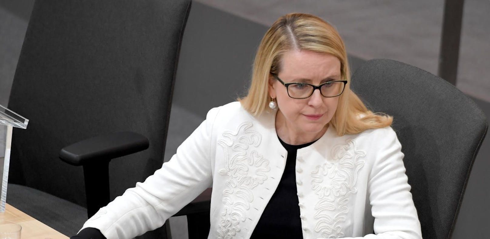 Das Staatsziel Wirtschaft, das von der Bundesregierung entworfen wurde, erreichte die nötige Zweidrittelmehrheit im Nationalrat nicht. Foto: Wirtschaftsministerin Margarete Schramböck.