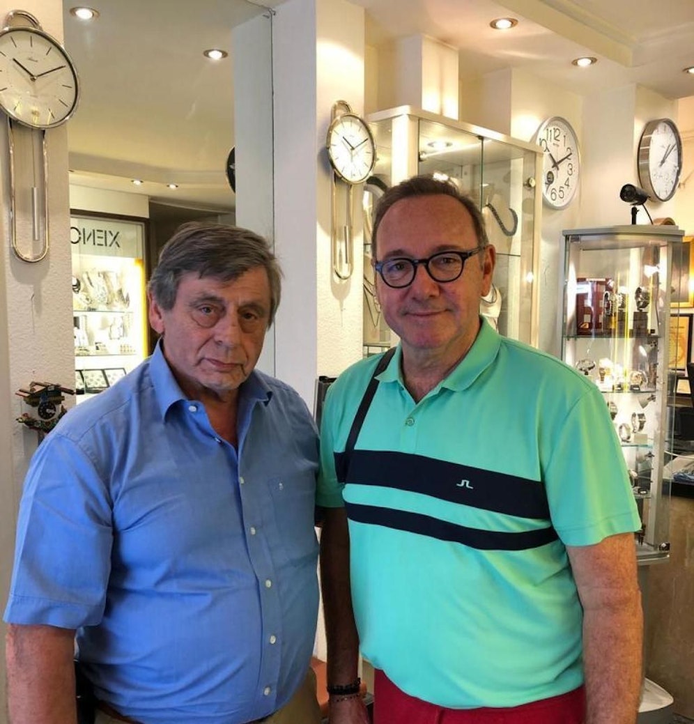 Kevin Spacey (r.) schaute bei Erich Ehlers rein. (Foto: Erich Ehlers)