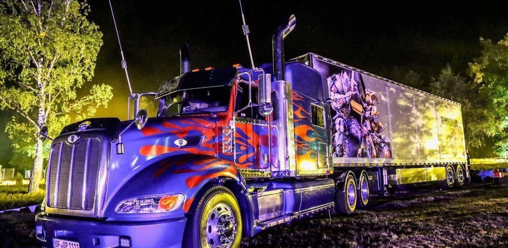 Optimus Prime als lebensechter Truck 