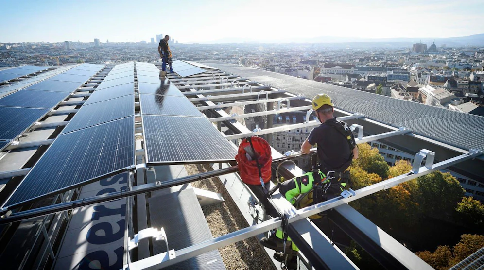 Das Haus des Meeres hat bereits eine Solaranlage am Dach (Foto). Künftig müssen auch Wohngebäude und Bildungsbauten eine PV-Anlagen haben.