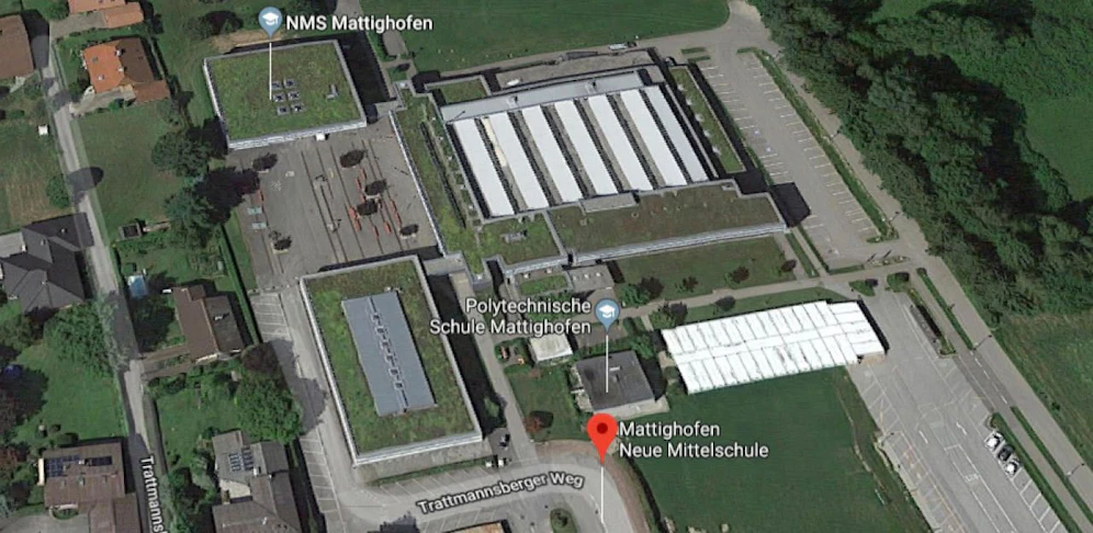 Bei einem Streit unter zwei 13-Jährigen soll einer der Schüler der NMS Mattighofen mit einer Glasflasche attackiert worden sein.