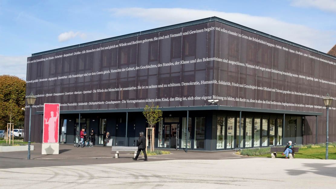 Parlament Ausweichquartier am Heldenplatz in Wien.