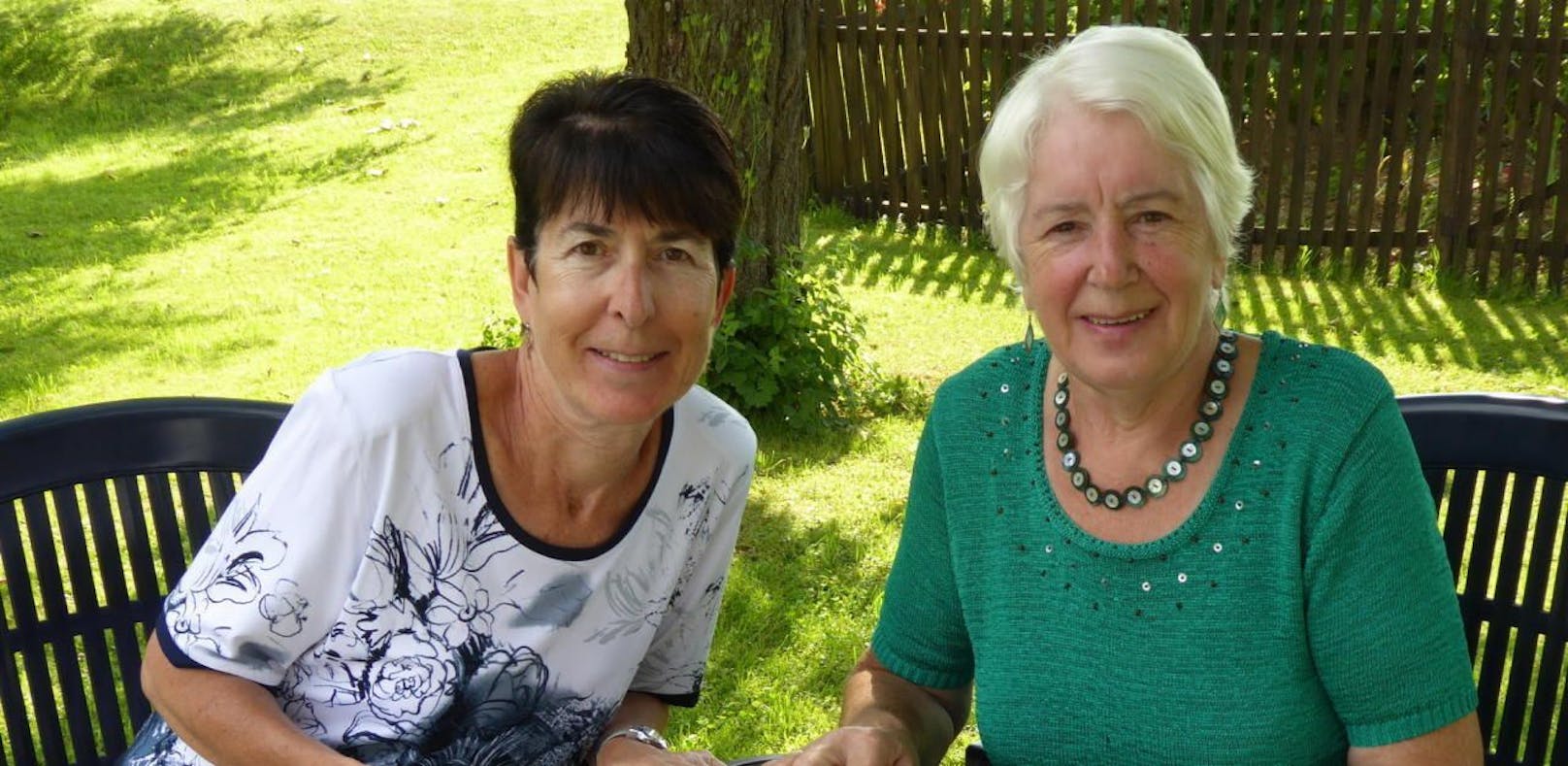 Nach 64 Jahren sahen sich die Schwestern Margaret Wynarchuk (links) und Rosa Holzer zum ersten Mal.
