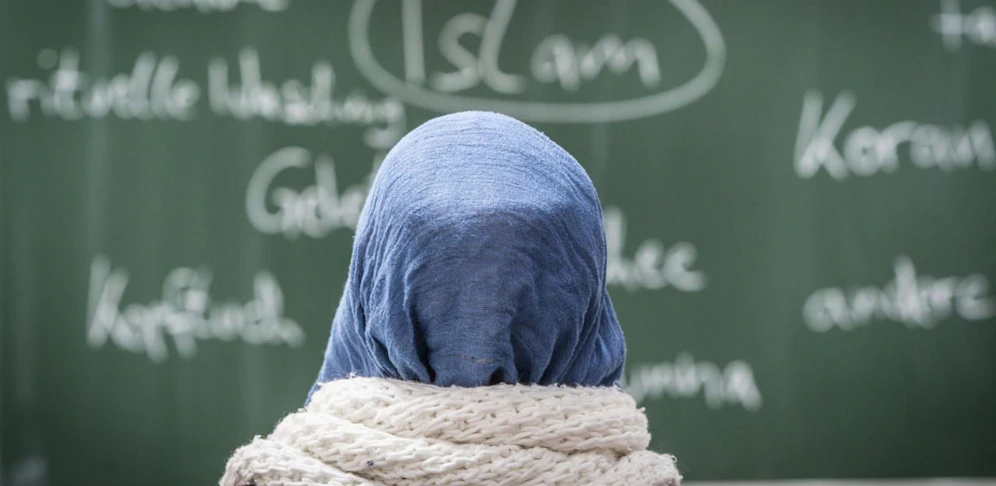 Die Debatte um ein erweitertes Kopftuchverbot an Schulen verläuft quer über die Parteilinien. Die Wiener SPÖ ist dagegen.