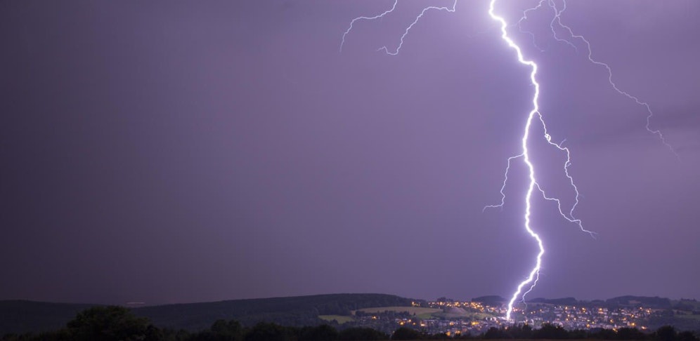 Aktuell kommt es immer wieder zu gefährlichen Gewittern.