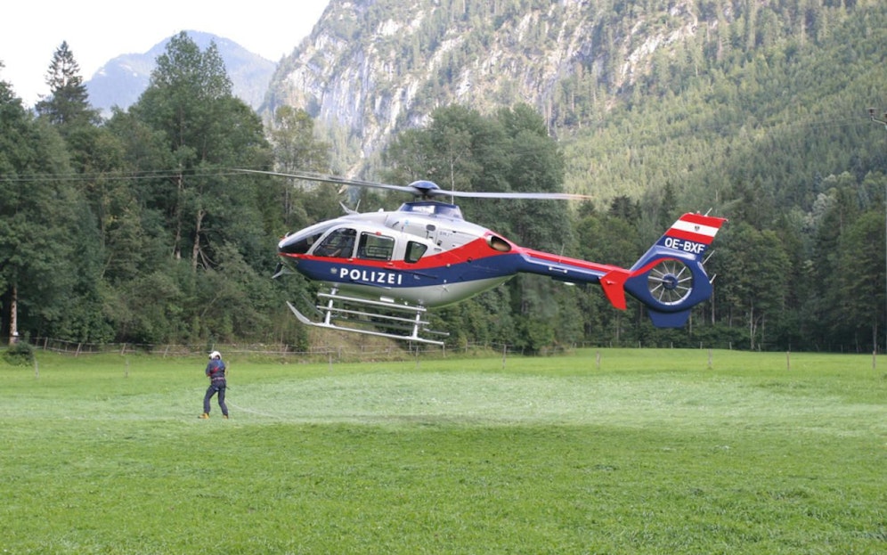 Ein Polizeihubschrauber vom Typ "Libelle" war im Einsatz (Symbolbild)