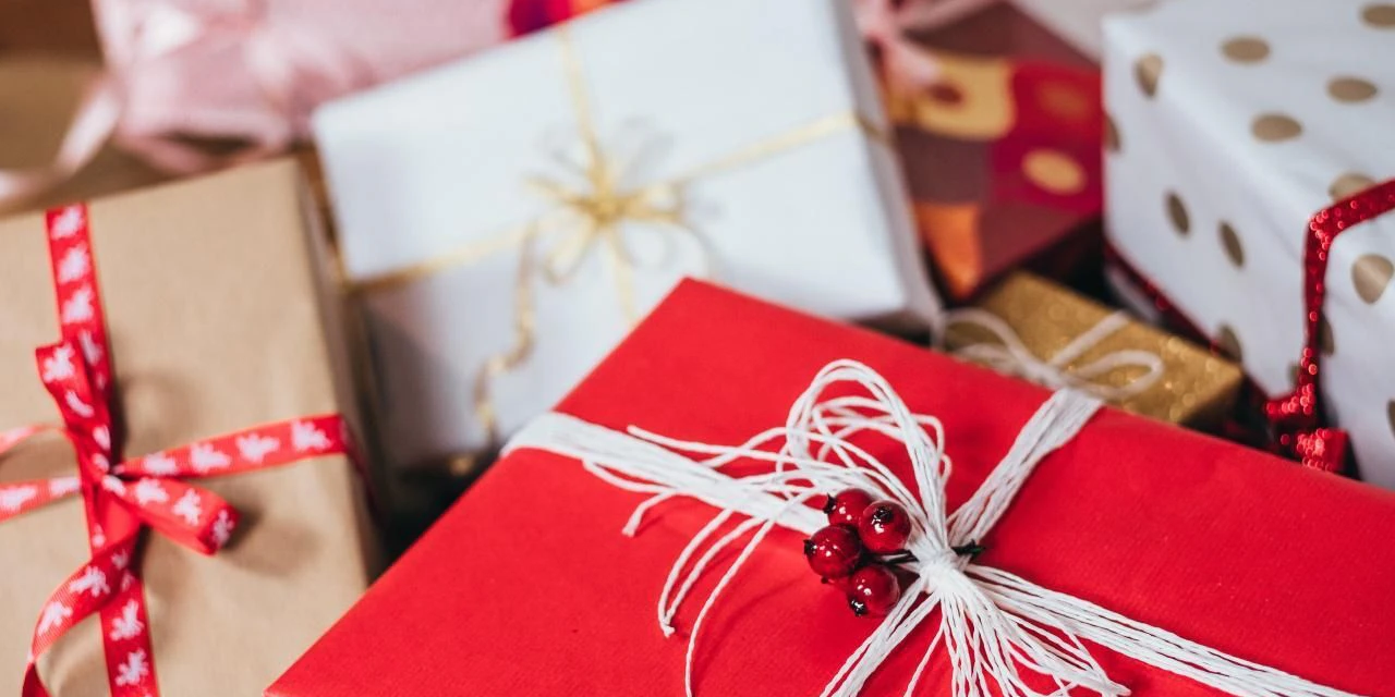 Viele wollen ihre Einkäufe oder Geschenke umtauschen.