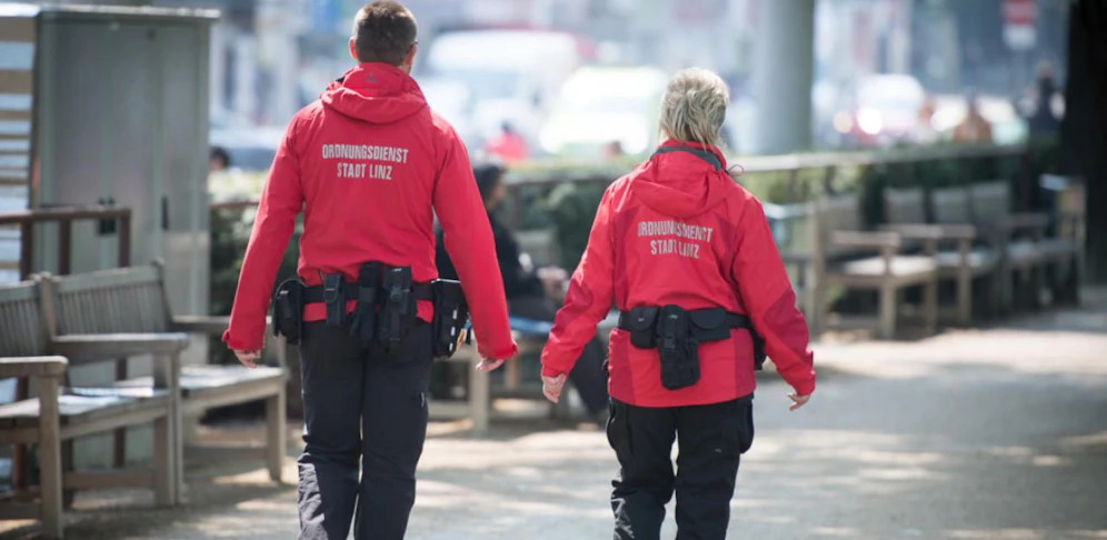 Die ÖVP will die Stadtwache zur Stadtpolizei machen, die FPÖ ist dagegen.
