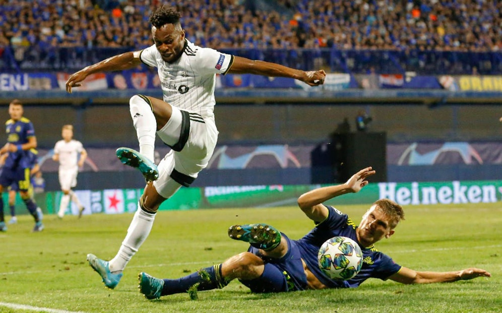 Emir Dilaver (r.) im Zweikampf mit Rosenborgs Samuel Adegbenro.