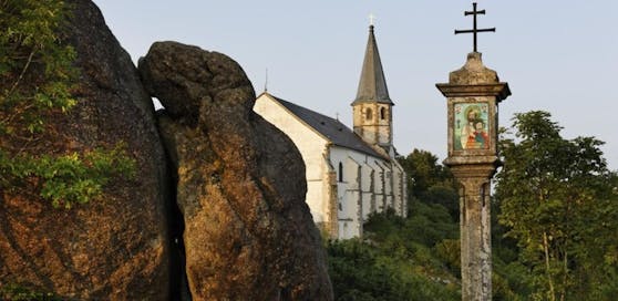 Auf der Bucklwehluck'n in St. Thomas am Blasenstein kam es zum schweren Unfall. Ein 43-Jähriger stürzte fünf Meter in die Tiefe.
