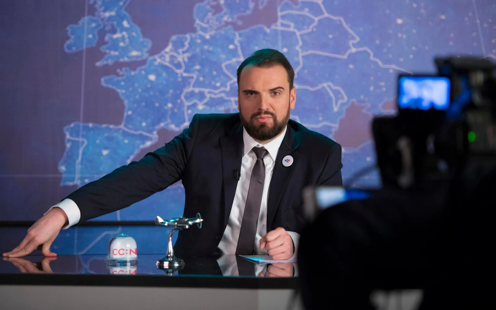 Der Stand-up-Comedian und Moderator Ingmar Stadelmann bei der Aufzeichnung der Comedy Central News (CCN).